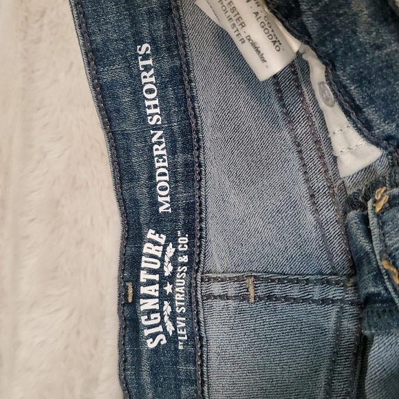 Levi's Signature Modern Shorts Denim 6 - Picture 2 of 11
